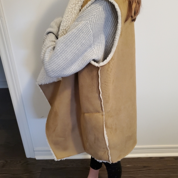 Vest - Picture 4 of 6